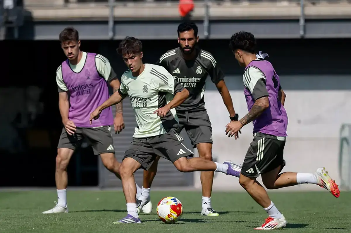 Le Real Madrid Castilla d'Arbeloa fait table rase en défense centrale (realmadrid.com)